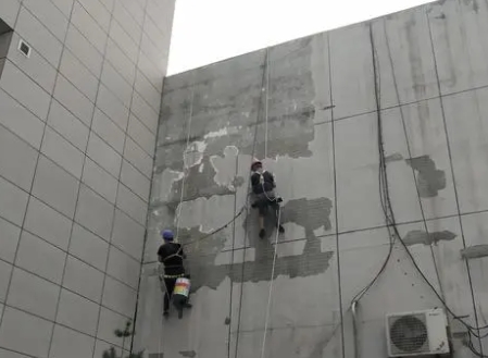 韶关市楼顶漏水维修公司分享下韶关市外墙防水的注意事项